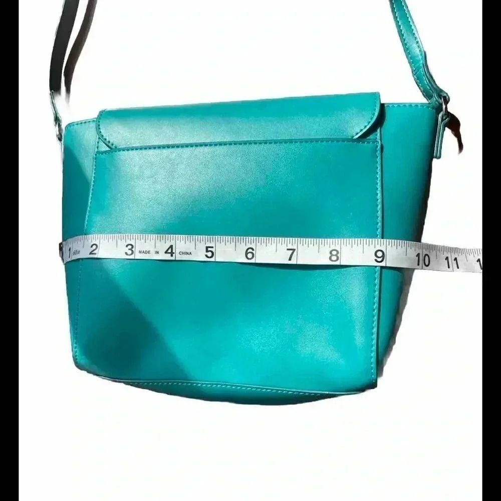 Vera Bradley Magnetic Flap Crossbody Bag - Picture 5 of 7